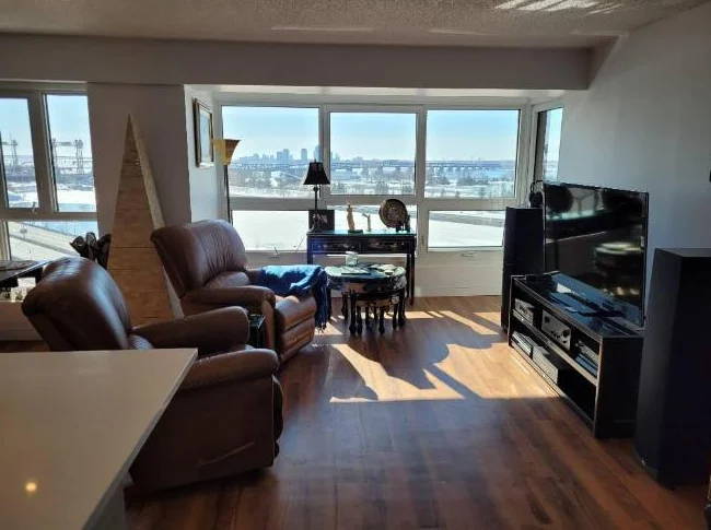 Appartement a louer St-Lambert thumbnail 3