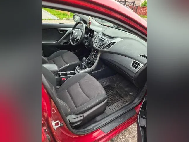 Hyundai Elantra Manuelle 2016 thumbnail 3
