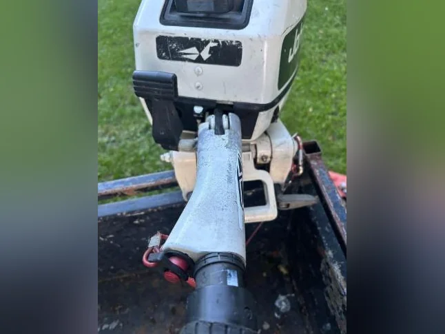Moteur hors-bord 15 hp Johnson thumbnail 2