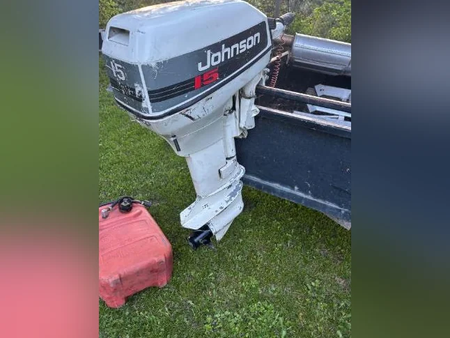 Moteur hors-bord 15 hp Johnson thumbnail 3