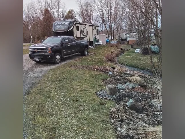 Roulotte 'fifth wheel' a vendre a Compton thumbnail 2