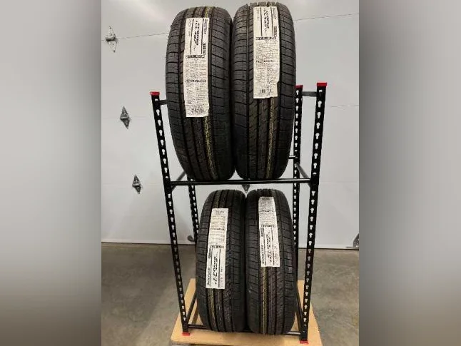 pneu été neuf Bridgestone Ecopa 215/65R17