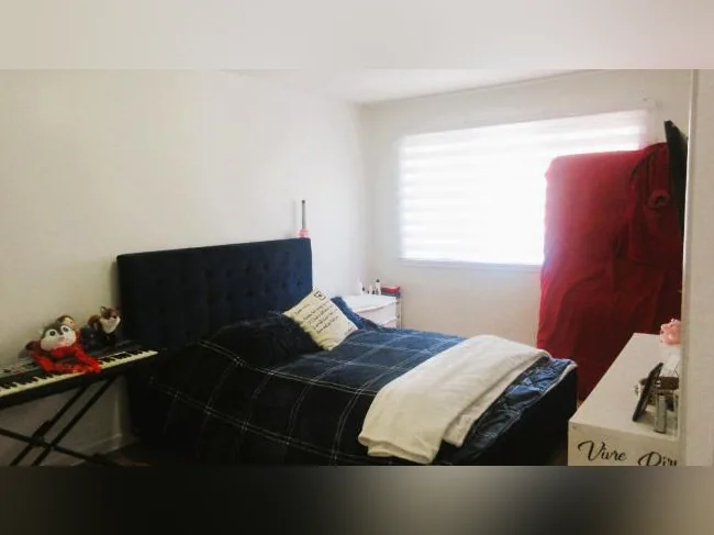 Magnifique grand 5 ½ à louer, haut de duplex, situé en face d'un parc à Anjou thumbnail 7