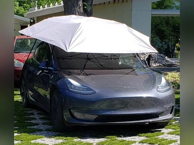 A1 Tesla 2018 modèle 3 Long range Premium Upgrades Midnignt Silver Metallic, RWD, entretenu Diamant et plusieurs accessoires