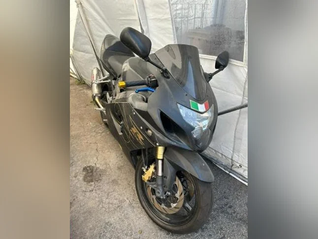 2004 SUZUKI GSX750 thumbnail 2