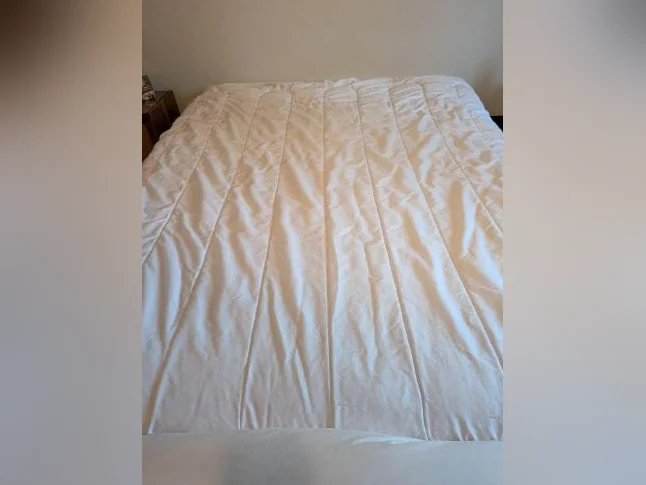 Couette en duvet blanche