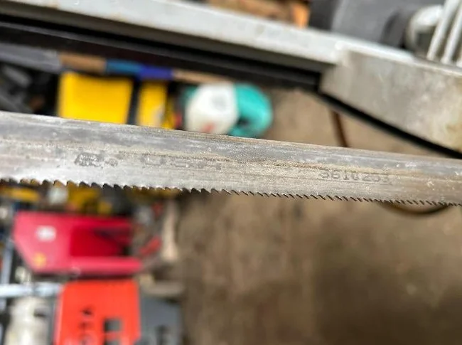 Scie à métal hydraulique UE-712 Hydraulic metal cutting band saw thumbnail 7