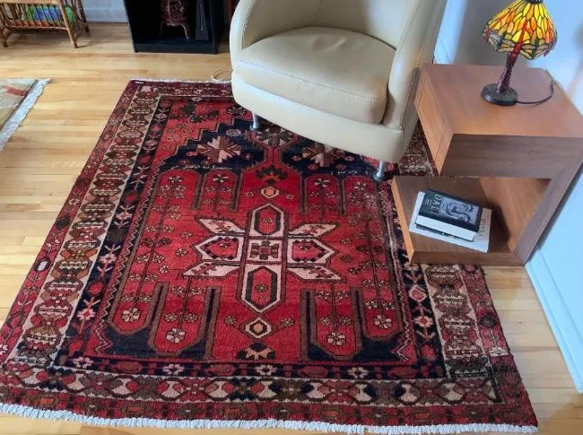 Tapis iranien noué à la main