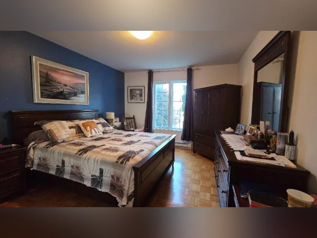 Carrefour Laval très jolie et grand 4 ½ de style condo, situé au 1er étage d’un triplex thumbnail 6