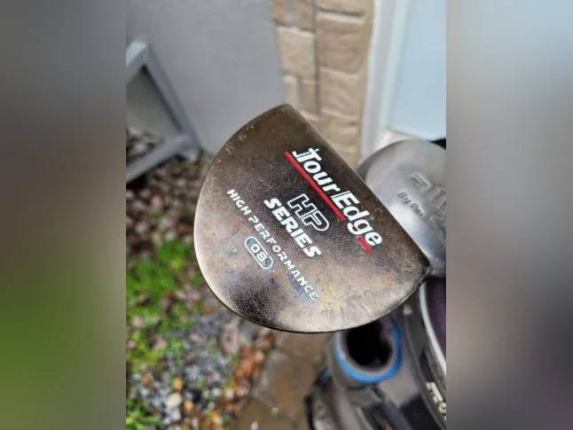 EQUIPMENT DE GOLF COMPLET A VENDRE-DROITIER thumbnail 4