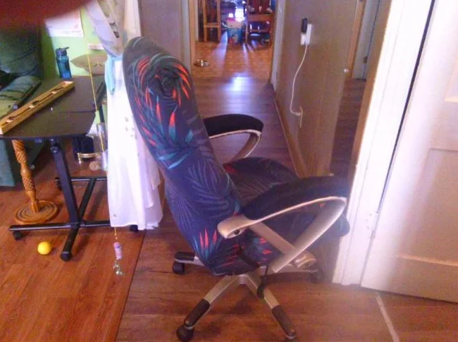 chaise d,ordinateur thumbnail 3