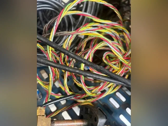 Kit pour réparer des trimtsbs sur votre bateau inclus pompes solénoïdes cylindres (2) thumbnail 6