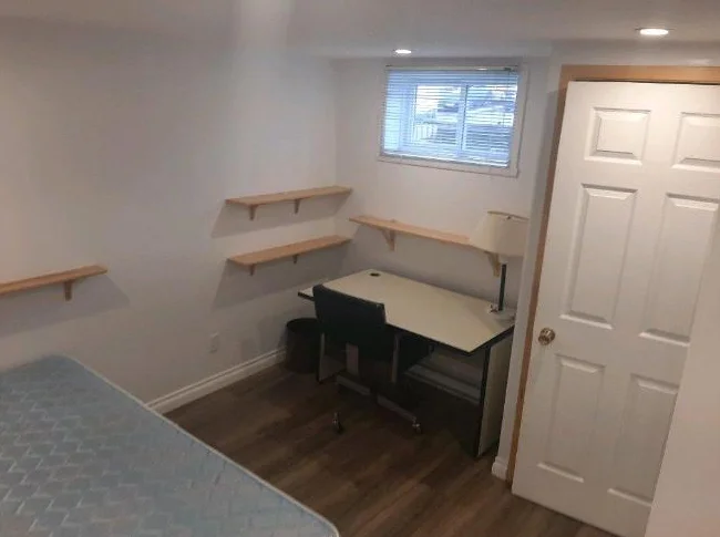 Chambre pour étudiante thumbnail 3