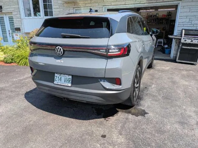 Volkswagen ID4 thumbnail 4