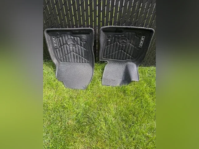 Deux Tapis avant de Mazda CX9 2023 noir