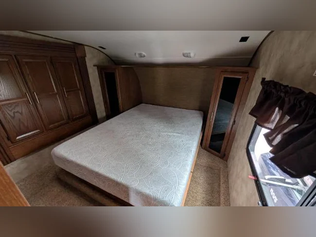 fifth-wheel Crossroads Cruiser Aire 29MK 2014 thumbnail 9