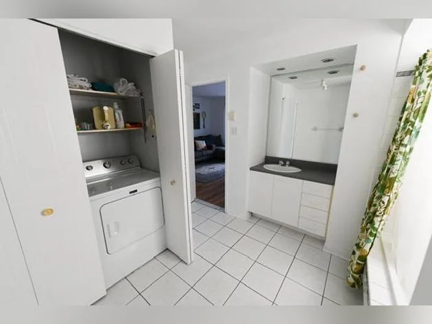 DERNIERE UNITE à louer CONDO 5 1/2 AU 1 ETAGE avec 3 CHAMBRES BELOEIL RIVE SUD thumbnail 6