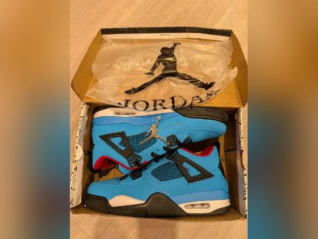 JORDAN RETRO 4 NEW MODÈLE SIZE 11