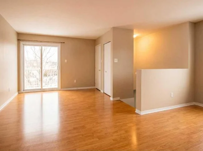 Condo supérieur 3 chambres à louer – Plateau / Hull
