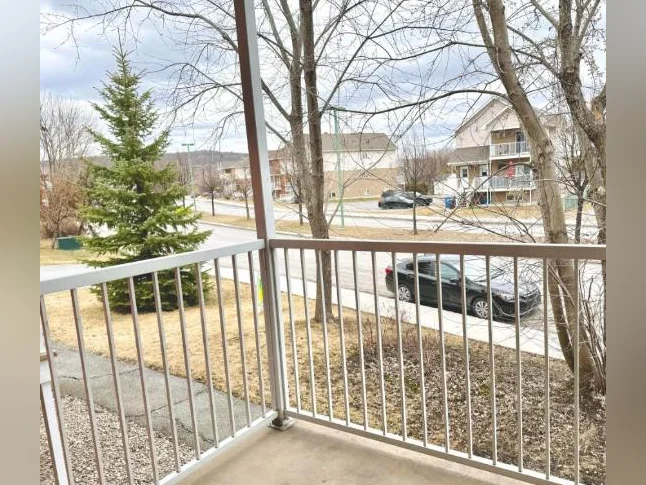 Condo supérieur 3 chambres à louer – Plateau / Hull thumbnail 9