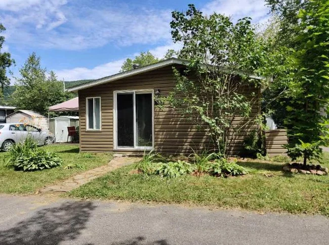 Un chalet abordable? à St-Donat? C'est possible!