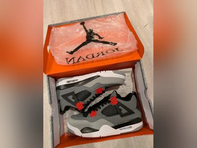 JORDAN RETRO 4 INFRARED SIZE 8.5 NEW
