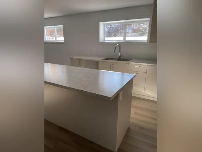 À qui la chance Saint-Ambroise Très beau 4 1/2 près des écoles