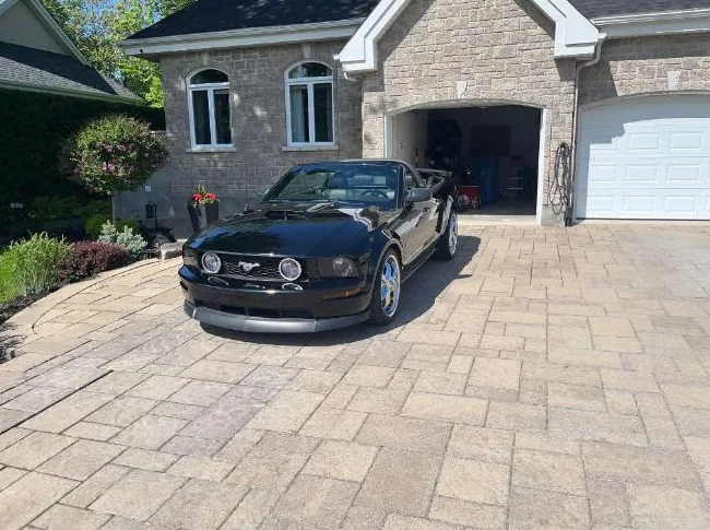 Mustang GT 2005 convertible thumbnail 2