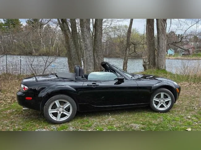 Mazda miata mx5 2008 thumbnail 6
