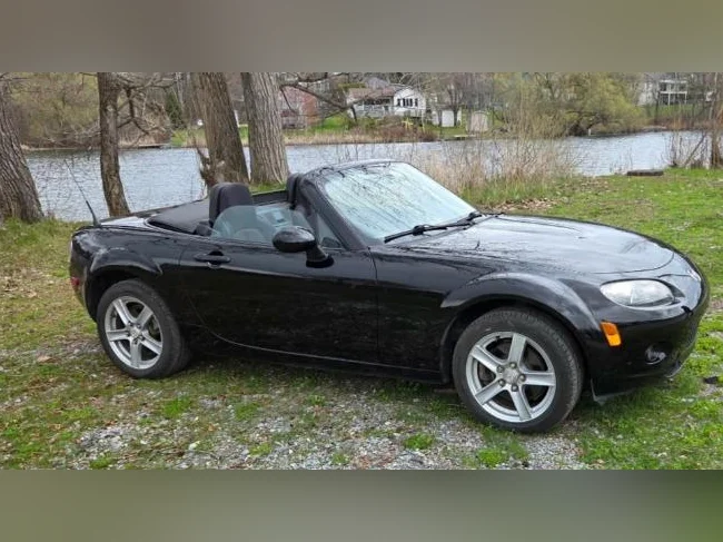 Mazda miata mx5 2008