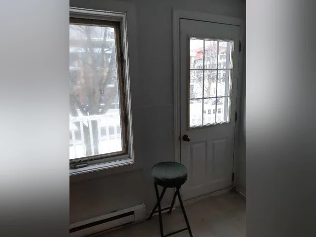 Recherche colocataire femme 40taine pour vivre avec moi dans mon 3 /1/2 Vaudreuil-Dorion thumbnail 8