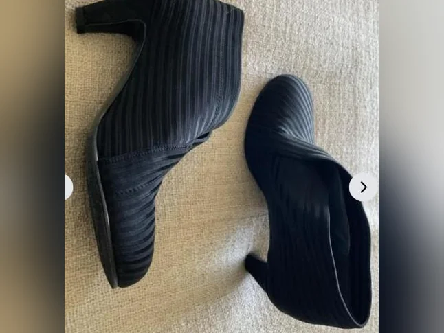 Chaussures United Nude Neuves, petits talons, gr 39