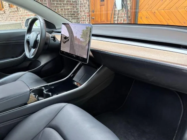 TESLA Model 3 SR+ 2020 (76000 km) thumbnail 4