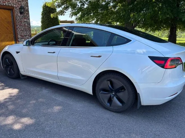 TESLA Model 3 SR+ 2020 (76000 km) thumbnail 2