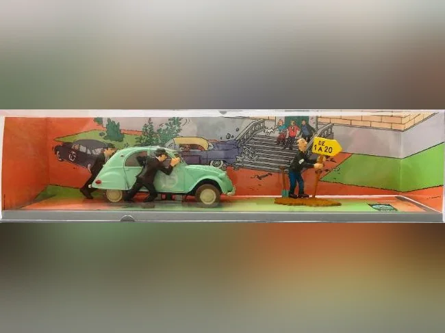 Ensemble complet des modèles réduits de Tintin à l'échelle 1/43. thumbnail 3