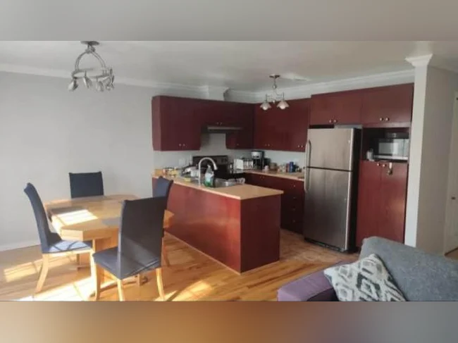 Condo 4 1/2 MEUBLE