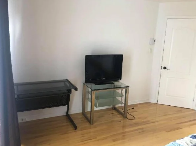 Condo 4 1/2 MEUBLE thumbnail 7