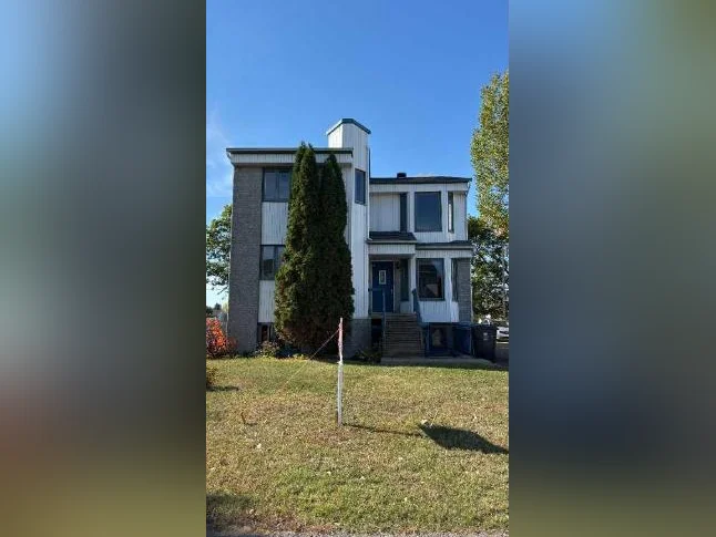 Ste-Anne-des-Plaines - 4 ½ à louer - 3ème étage d'un triplex
