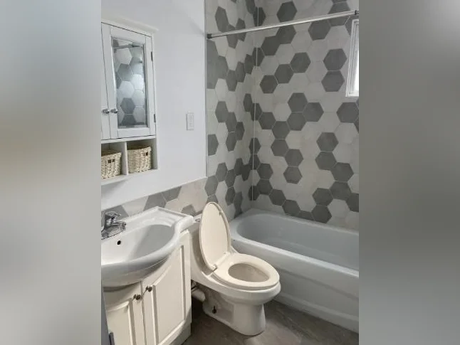 Grand 3 ½ avec chambre fermée à louer – Montréal-Nord thumbnail 6