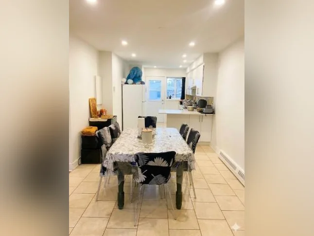 3 bedroom apartment thumbnail 2