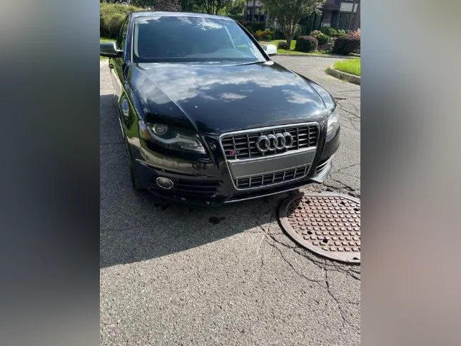 Audi S4 2011 thumbnail 3