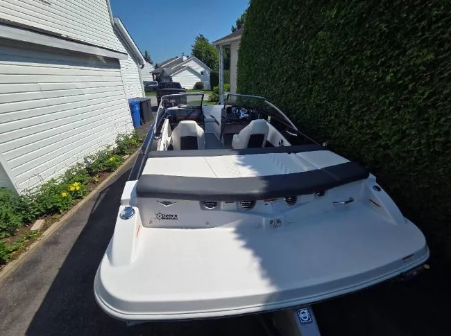 2016 bateau Glastron GT185 thumbnail 7