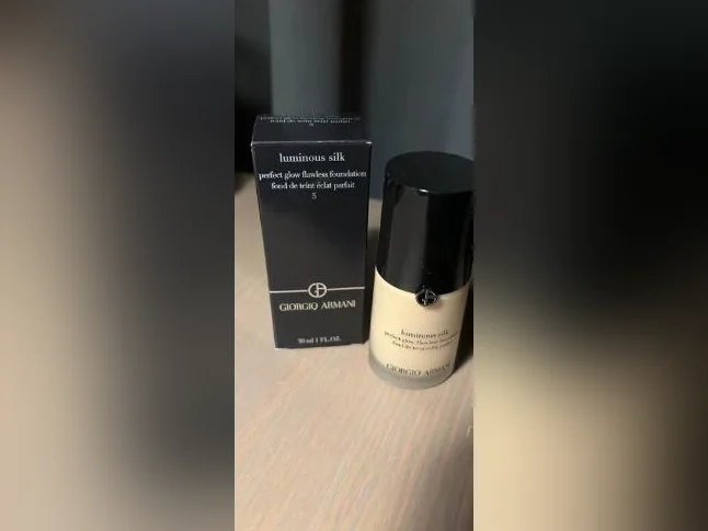 2 Giorgio Armani Luminous Silk 5 *Neuf* 20$ thumbnail 2