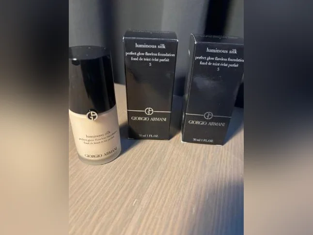 2 Giorgio Armani Luminous Silk 5 *Neuf* 20$ thumbnail 3