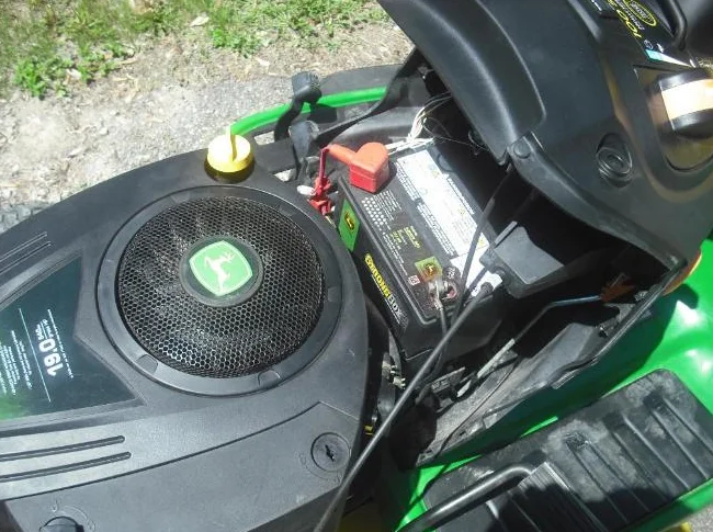 TRACTEUR À GAZON thumbnail 9