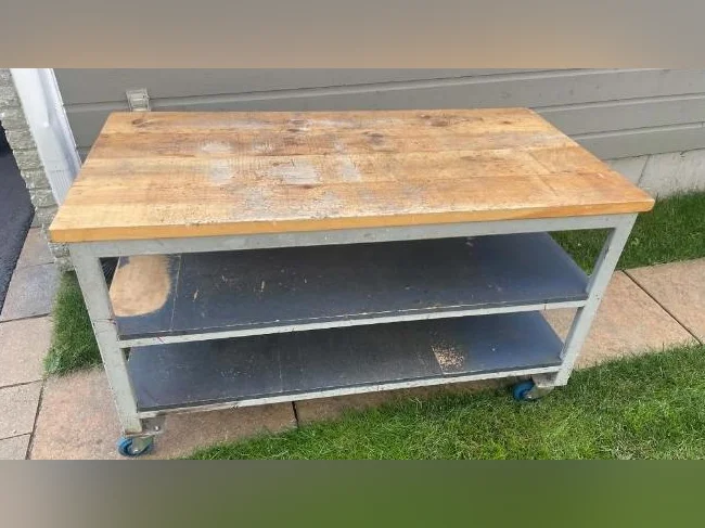 table de travail bois et metal thumbnail 2