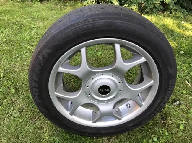 4x Mini Cooper “Y-Spoke Star” OEM 16” mags (4x100mm) thumbnail 3