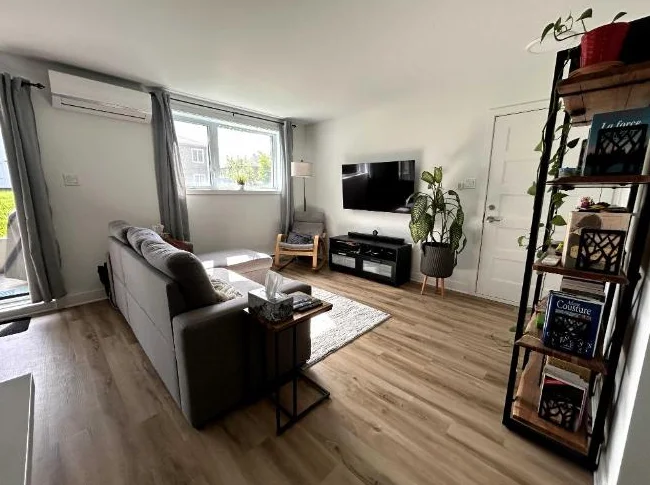 Appartement 3 chambres et 1 salle de bain, dispo maintenant thumbnail 2