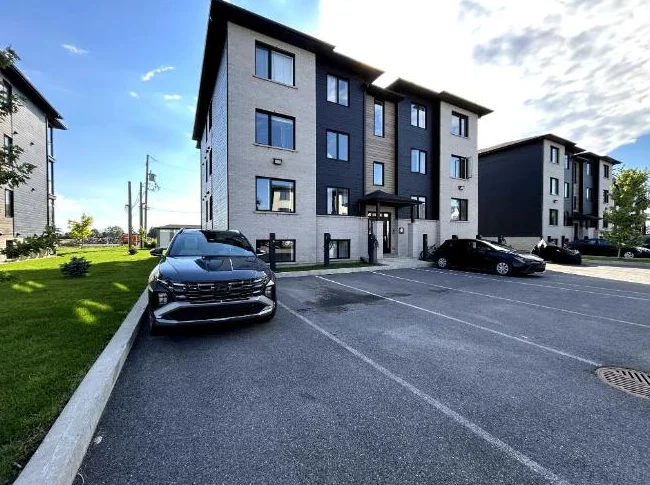 Appartement 3 chambres et 1 salle de bain, dispo maintenant thumbnail 9