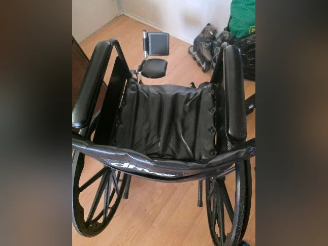 FAUTEUIL ROULANT NEUF thumbnail 6